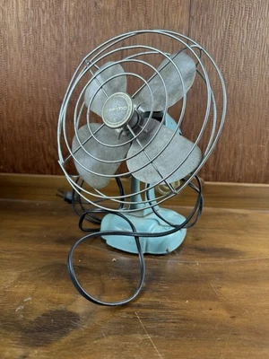 Vintage Eskimo Fan 8" Turquoise Electric Steel Blade 9" Cage Model 081002 Works - Image 1 of 4