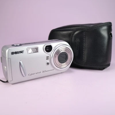 Sony Digital Camera Cybershot DSC-P72 3.2MP Silver Tested - Image 1 of 4