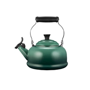 New In Box Le Creuset Classic Whistling Kettle Enamel on Steel Artichaut 1.6 L - Picture 1 of 1
