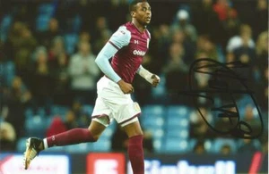 ASTON VILLA: JONATHAN KODJIA SIGNED 6x4 ACTION PHOTO+COA - Picture 1 of 1