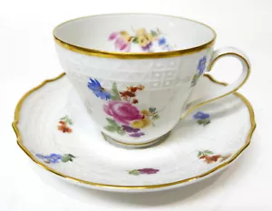 Hutschenreuther Selb Bavaria Germany Bone China Teacup & Saucer - Picture 1 of 8