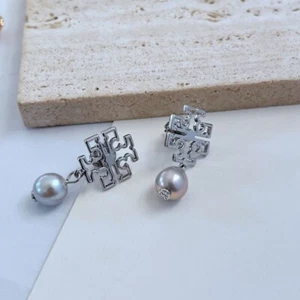 Tory Burch Classic DoubleT Pearl Drop Lady Classic Earrings - Picture 1 of 6
