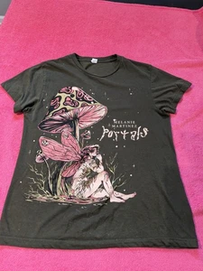 Melanie Martinez Portals Tour Mushroom Fairy Concert Graphic T-shirt Sz Medium - Picture 1 of 10
