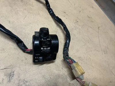 2000 Kawasaki KZ100 KZ1000 Police Right Engine Start-Stop-Lights Switches OEM Foto 1 de 4