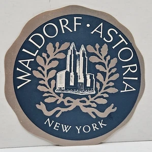 Waldorf Astoria Hotel New York Vintage NOS Luggage Label - Picture 1 of 2