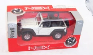 1:32 1:34 WELLY NEX JEEP WRANGLER RUBICON WHITE 4.5" NIB 43701CW - Picture 1 of 6