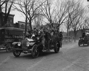 Boy Scouts Ride Truck At Fire Drill 1900 8x10 Reprint Of Old Photo - Bild 1 von 1