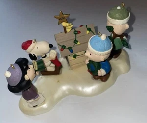 Hallmark Peanuts 50th Celebration Christmas Ornament 2000 Snoopy Woodstock Lucy - Picture 1 of 11