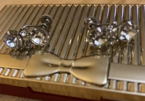 Vintage Crystal Screw On Earrings - Picture 1 of 12