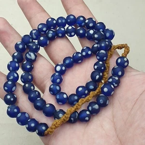 Vintage Skunk Glass White Dotted Beaded Necklace - Picture 1 of 19