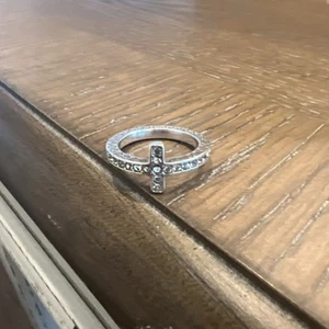 BRIGHTON Starry Night Cross Ring Size 8 Retails $38 - Picture 1 of 8