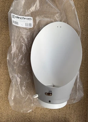 ELINCHROM FIT BACKGROUND REFLECTOR EXCELLENT CONDITION - Image 1 of 4