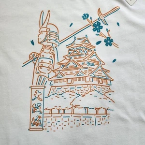 NWT UNIQLO UT Unisex Cotton T-Shirt Japan Osaka Castle Limited Edition Size S - Picture 1 of 5