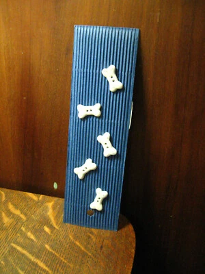 Incomparable Buttons Canine Dog Bones - Handmade Ceramic Set (5) Five Sewing - Image 1 of 4