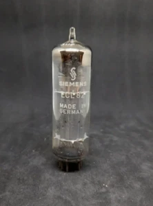 ECL82 TELEFUNKEN SIEMENS TUBE n613 - Picture 1 of 2