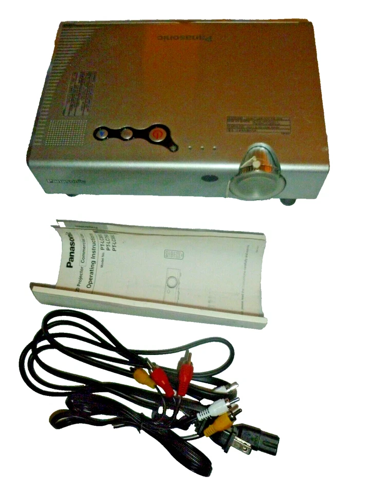 Panasonic LCD Projector PT-LC76U tested - Image 1 of 4