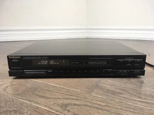 TECHNICS ST-X830L LW/MW/FM Digital Stereo Radio Tuner 1989 JAPAN - Picture 1 of 16