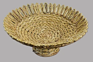 Gold Rattan Pedestal Fruit Bowl Centerpiece Footed Woven Wicker Compote 16" Diam - Picture 1 of 7