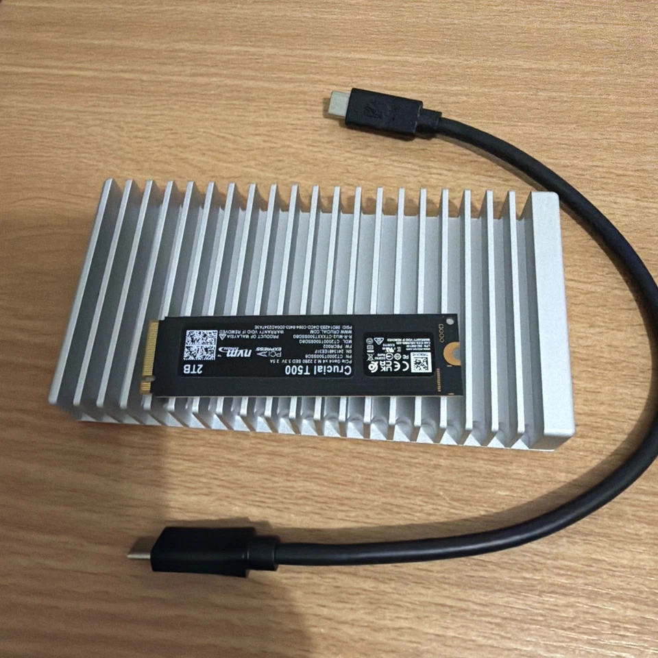 2 TB OWC Express 1M2 Portable NVMe Thunderbolt (USB-C) SSD USB4 Ultra Fast - Image 1 of 4