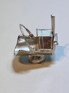 Dolls house Pewter Coal scuttle with shovel - Picture 1 of 5