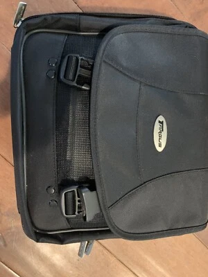 Estuche de viaje para reproductor de DVD portátil Targus (sin correa) Foto 1 de 4