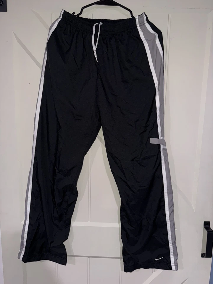 Pantalones de chándal vintage Nike cortavientos forrados de lana negros blancos - Hombres XL Foto 1 de 4
