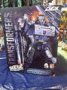 Transformers Threezero DLX Siege Megatron complete Hasbro War For Cybertron - Picture 1 of 4