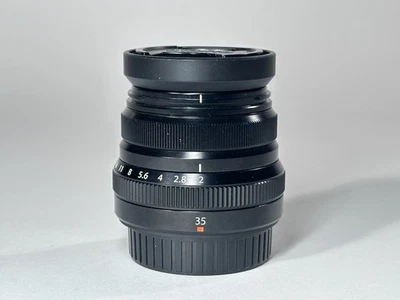 Lente Fujifilm Fujinon XF 35 mm F/2 R WR para universal (negro) Foto 1 de 4