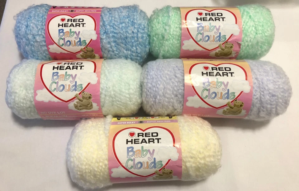 Red Heart Baby Clouds Yarn 超笨重 6 丙烯酸 6 盎司 140 码 选择颜色 — 第 1/1 张图片