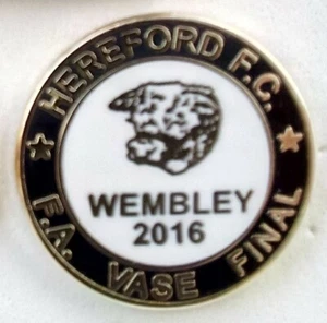 HEREFORD FC WEMBLEY 2016 F.A. VASE FINAL BADGE - Picture 1 of 1