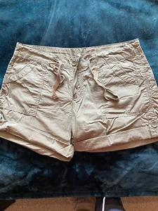 womens shorts size 12 used - Picture 1 of 3