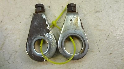 Suzuki X6 Hustler T20 S526 1966 ~ Ajustadores de rueda trasera Foto 1 de 2