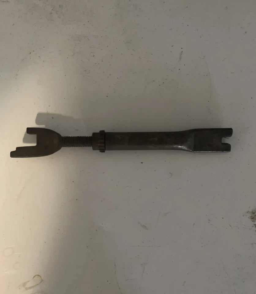 91175642 1999 2000 2001 Chevrolet Tracker freno de tambor autoajustador lado derecho Foto 1 de 1