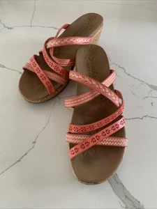 Skechers Damenschuhe Größe 8 Beverlee Tiger Posse Luxe Foam korallefarben Keilabsatz-Sandalen - Bild 1 von 23