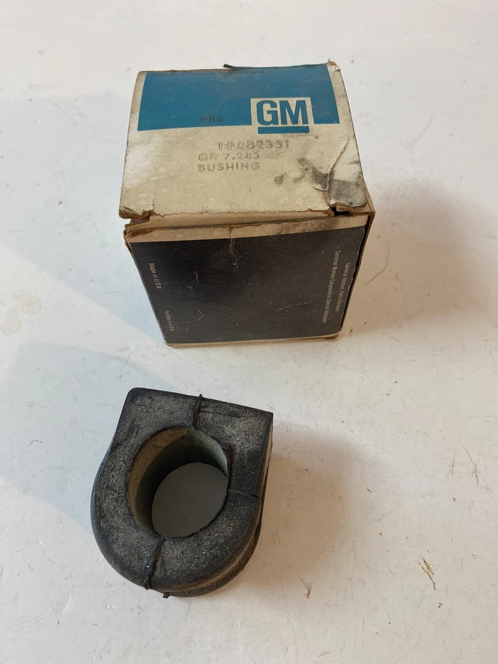 NOS Chevrolet K1500 K2500 Suburban Front Sway Bar Bushing GM 482331 - Image 1 of 4