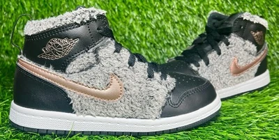 Size 10C - Jordan 1 Retro High Furry (TD) 705324-022 Worn Once Condition - Imagem 1 de 4