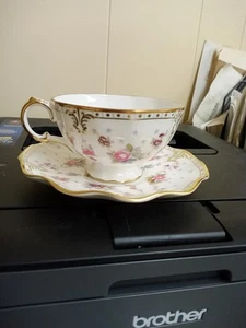 Royal Crown Derby ROYAL ANTOINETTE Cup(s) & Saucers(s) MINT AM0001 - Picture 1 of 4