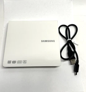 Grabadora de DVD externa portátil ultra delgada Samsung USB blanca SE-208 con cable - Imagen 1 de 9