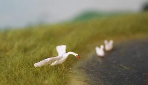 HO Scale Animals - HOK19 - Swan flying - Hand Painted - Bild 1 von 1