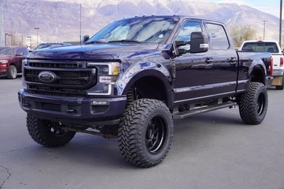 Ford F-250 Lariat 2022 Foto 1 de 4