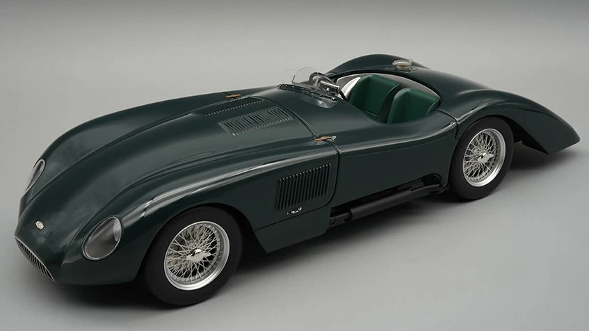 TECNOMODEL TMD18303A JAGUAR C-TYPE LONGTAIL LE MANS 1952 PRESS VERS.BRIT.GREEN C