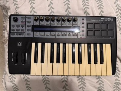 Novation Remote 25SL Compact Midi Controller- Untested - Image 1 of 2