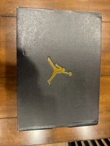 Size 5.5 - Jordan 1 Mid Taxi 2022 Black Toe - Picture 1 of 10