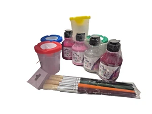 Children's Artist Paint Set, 4 brushes, 4 bright paints, 4 easy clean paint pots - Picture 1 of 5