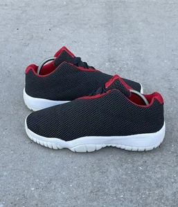 Air Jordan Future Low GS Shoes Black/University Red/White 724813-001 Sz 6.5 - Picture 1 of 6