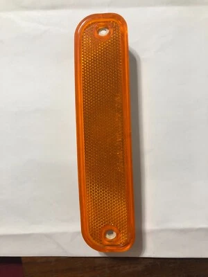 1973-80 Chevrolet Truck C-10 Front Fender Running Light Turn Signal L or R Side - Image 1 of 4