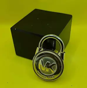 LOCCHETTO LOGO MICHAEL KORS ORO MK, CIONDOLO BORSA / portachiavi - Foto 1 di 7