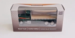 CAMIÓN MACK MENARDS GOLD LINE COLLECTION ESCALA 1:48 - Imagen 1 de 5