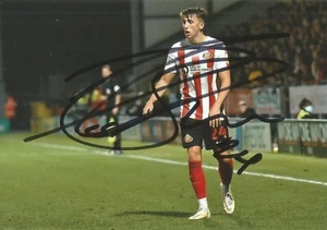 SUNDERLAND: DAN NEIL SIGNIERT 6x4 ACTION FOTO + COA - Bild 1 von 1