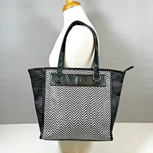 Disneyland Resort Shanghai Exc Tote Bag Handtasche schwarz weiß Chevron gewebt - Bild 1 von 6